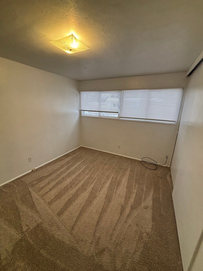 Building Photo - 8313 Woodhurst Dr