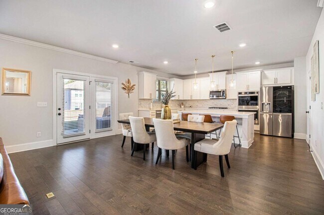 Building Photo - 603 Skye Ct