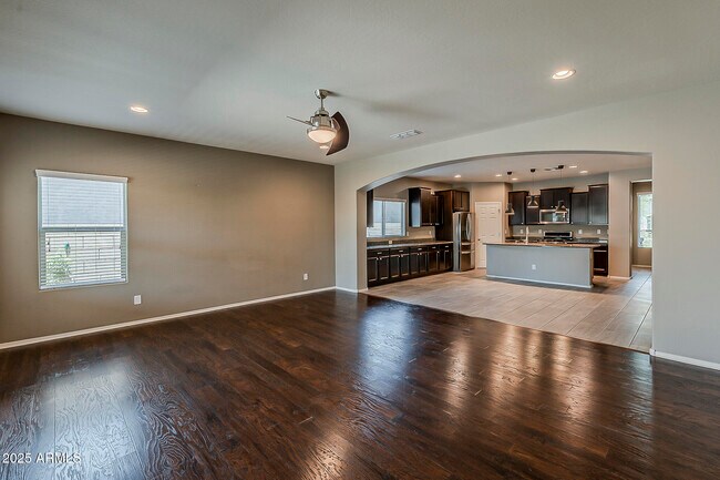 Building Photo - 10819 W Bronco Trail