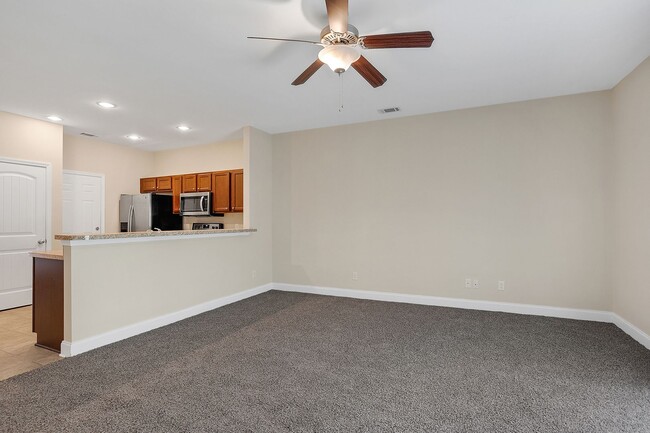 Building Photo - 190 Canyon Oak Loop