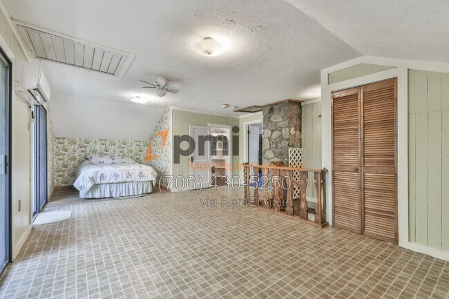 Building Photo - 266 Glenridge Dr