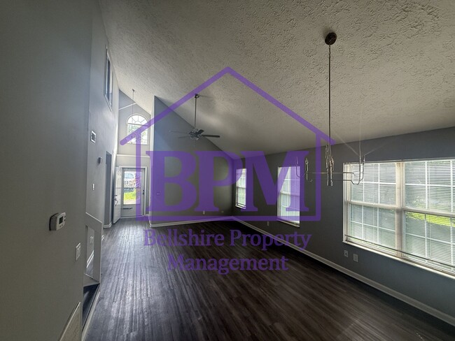 Building Photo - Freshly Updated 3 Bed, 2 Bath Home in Smyr...