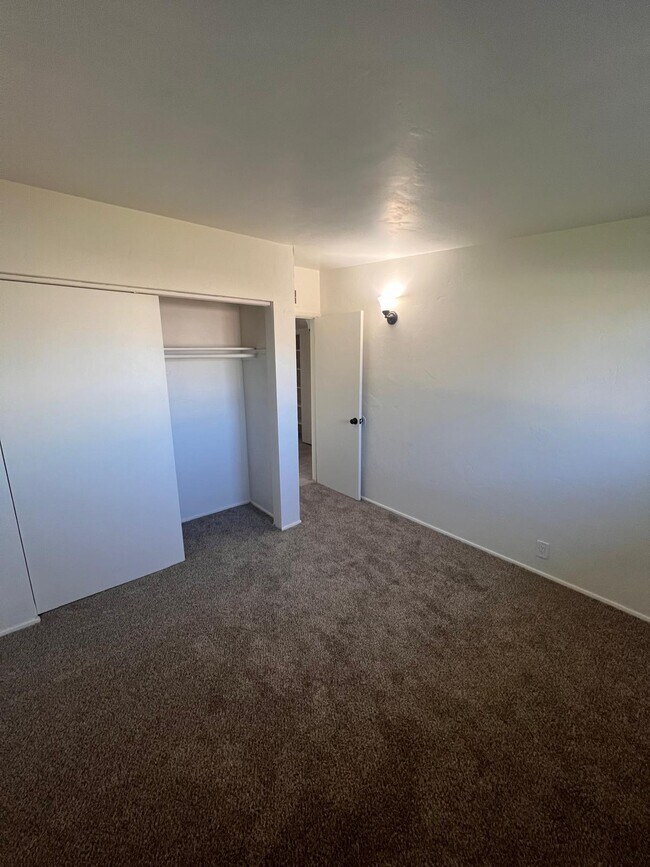 Building Photo - 6334 E Calle Luna