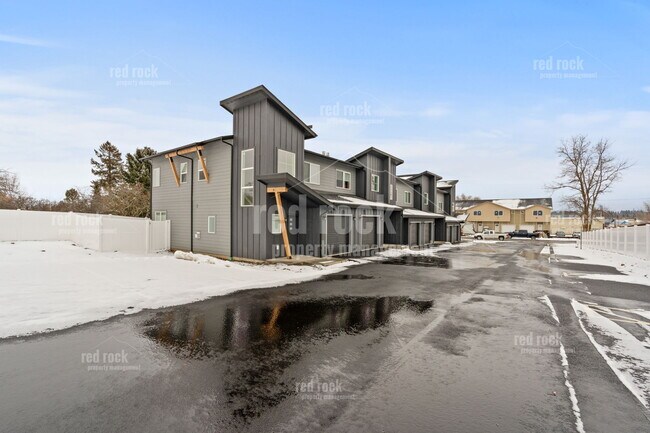 Primary Photo - 12625 E Main Ave