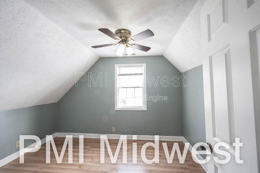 Building Photo - 921 S Buckeye St