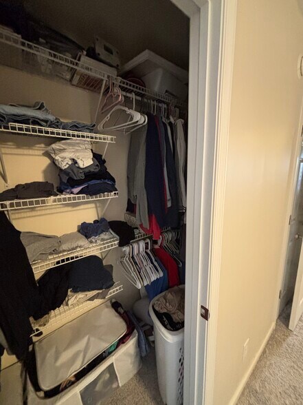 Building Photo - 1810 Broadway St