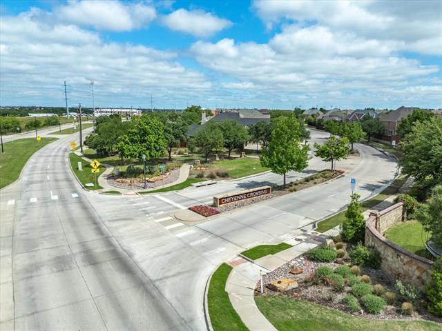 Building Photo - 6067 Chippewa Trail