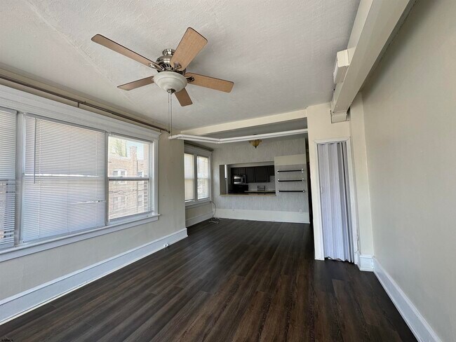 Building Photo - 3501 Ventnor Ave