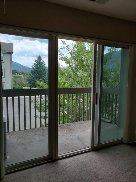 Building Photo - 796 Castle Valley Blvd