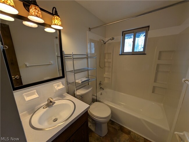 Building Photo - 3792 Baumberger Rd