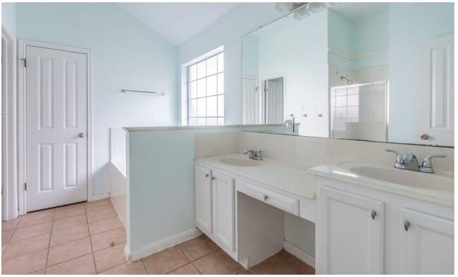 Building Photo - 8108 Miller Falls Dr