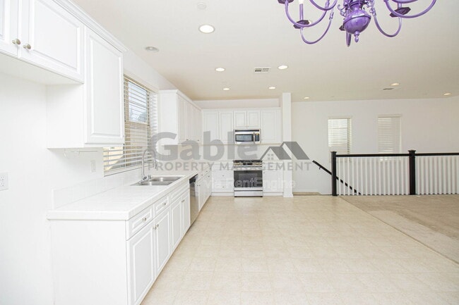 Building Photo - 21916 Moveo Dr