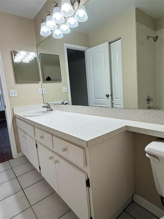 Building Photo - 650 Lakemont Dr