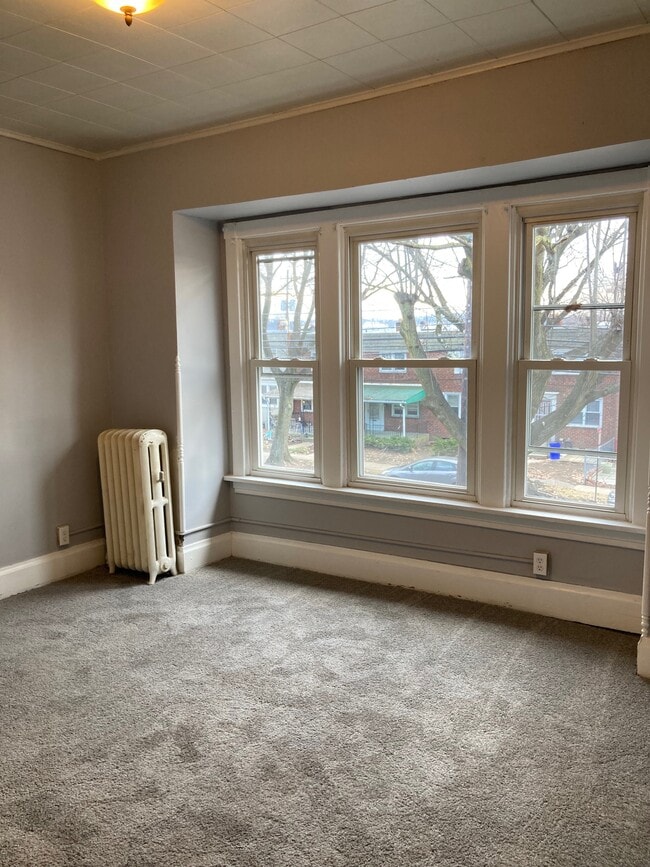 Building Photo - 2526 Derry St