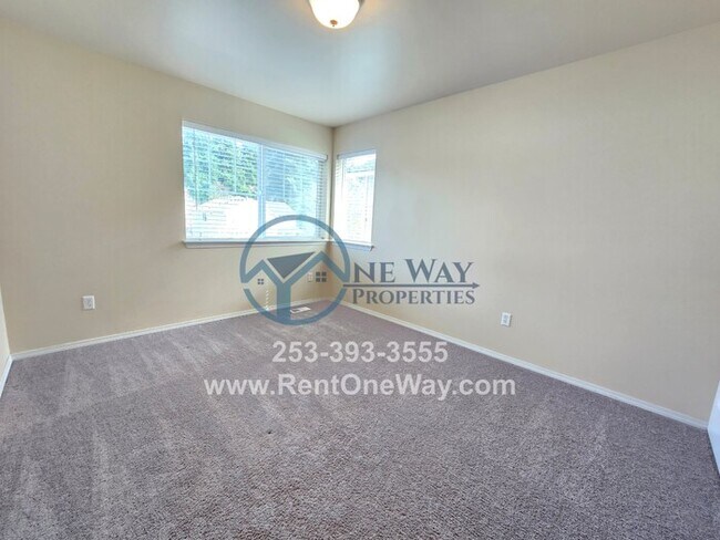 Building Photo - 15410 87th Ave E