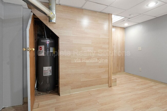 Building Photo - 5339 Vine Ave