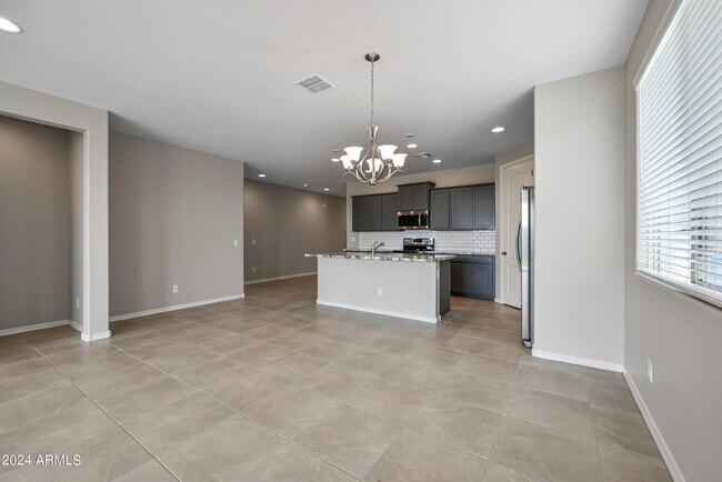 Building Photo - 24139 W Hess Ave