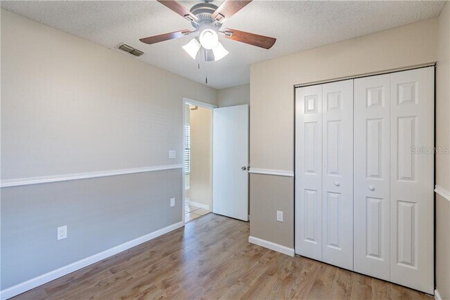 Building Photo - 5010 Larch Ln