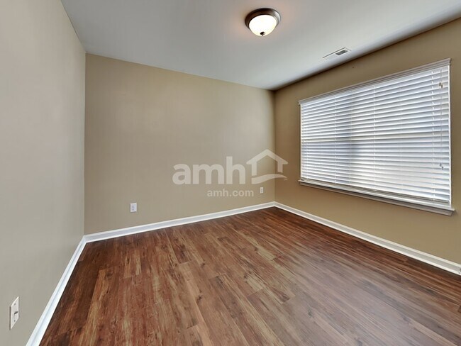 Building Photo - 1404 Manley Court