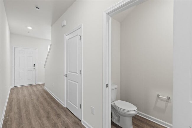 Building Photo - 15 Whaler Dr