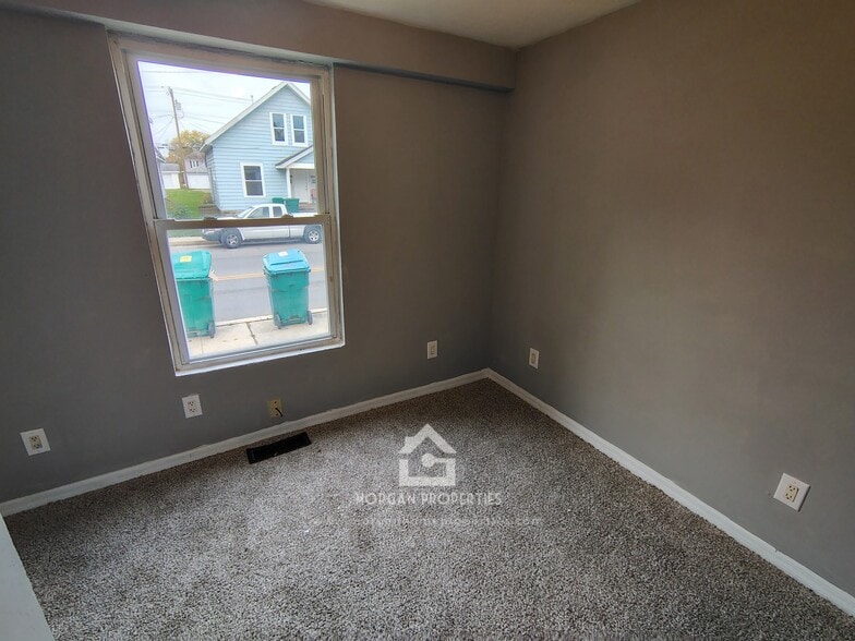 Building Photo - 1218 S 18th St