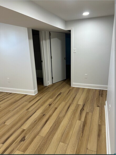 Building Photo - 5000 Frankford Ave