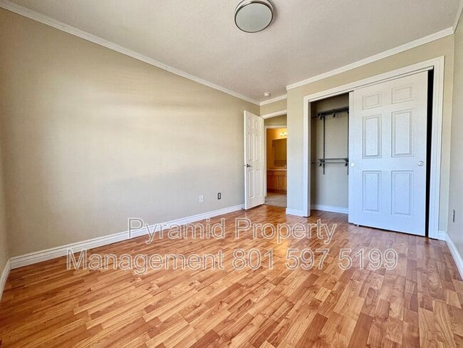 Building Photo - 3141 Alsace Way