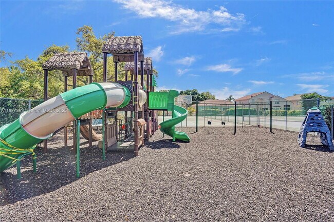 Building Photo - 3381 SW 51st St