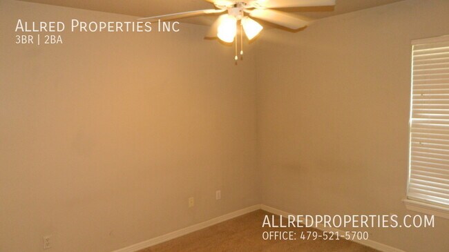 Building Photo - 4924 Waverly Rd