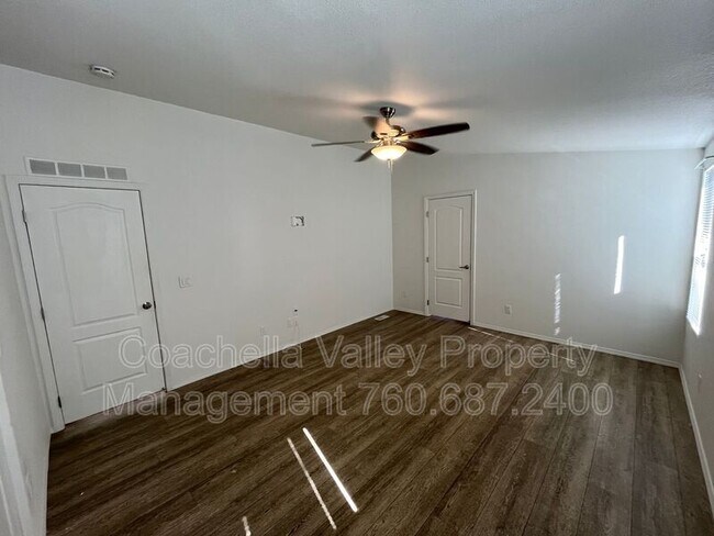 Building Photo - 15300 Palm Dr