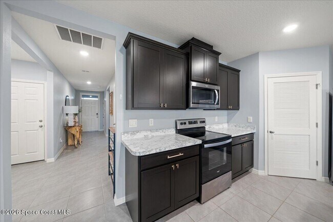 Building Photo - 926 Trinity St