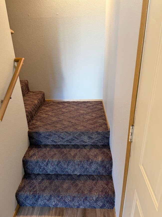 Building Photo - 810 SE 153rd Ave