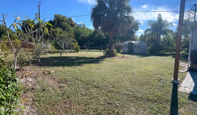 Building Photo - 675 Teak Dr