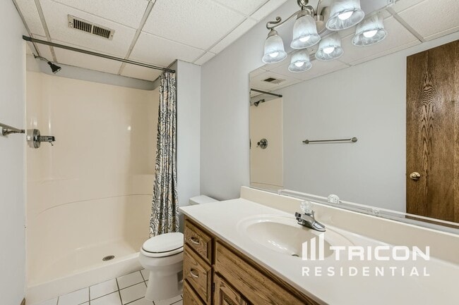 Building Photo - 739 Ashley Dr