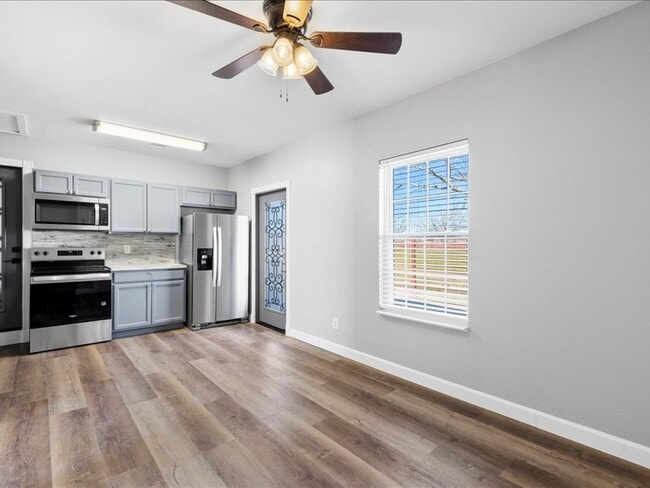 Building Photo - 3119 Belz Rd