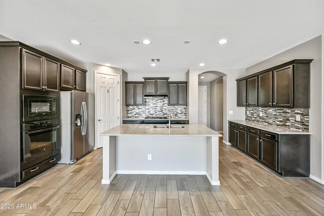 Building Photo - 20763 E Mockingbird Dr