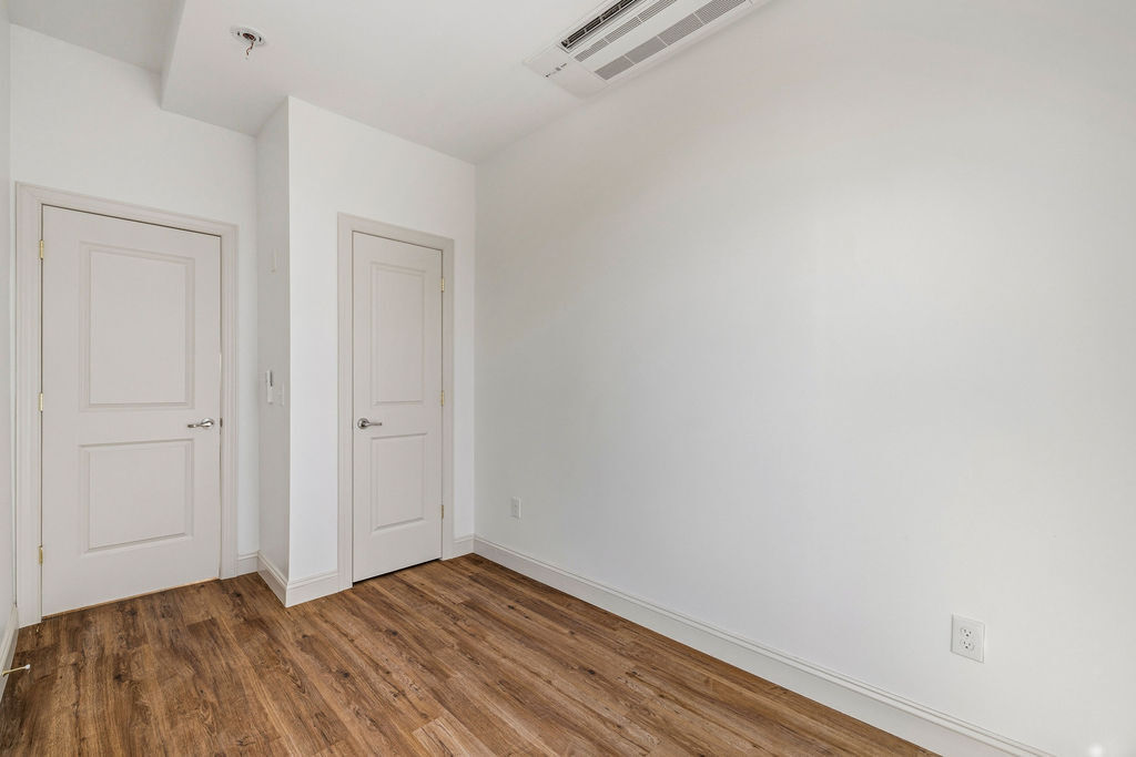 Unit 2 Bedroom - 319 Connecticut St