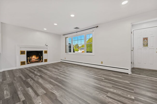 Building Photo - 3 Wynne Rd