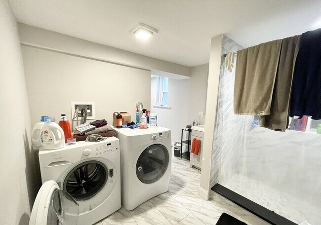 Building Photo - 22 Parker Hill Ave