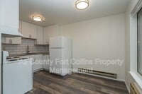 Building Photo - 1209 W Plum St