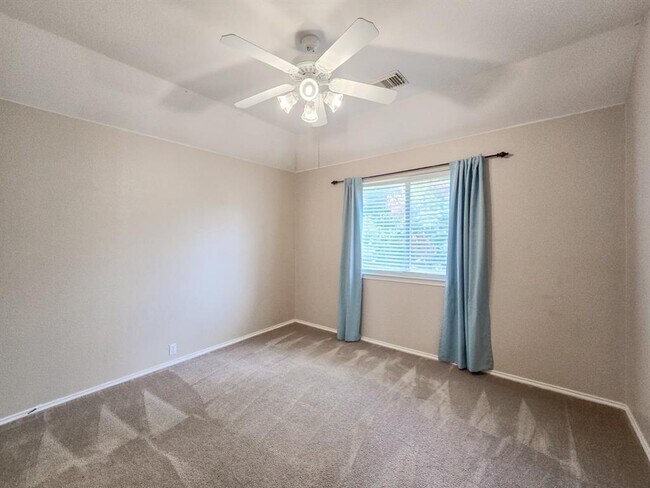 Building Photo - 17692 Box Canyon Terrace