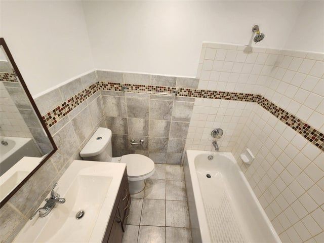 Building Photo - 1987 NE 15th Ave