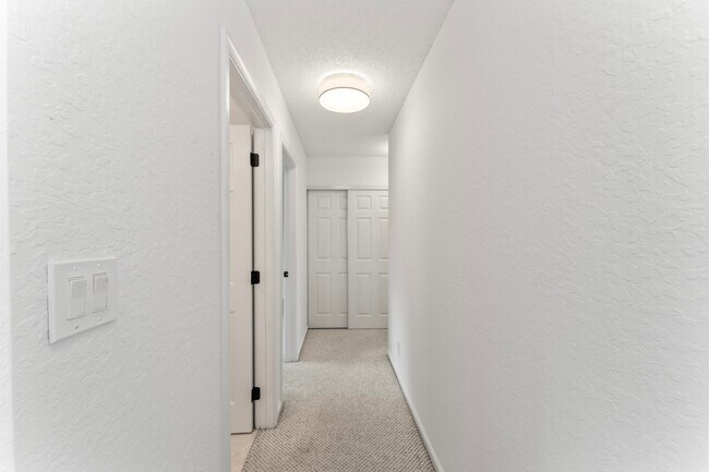 Building Photo - 11447 NW 48th Ct