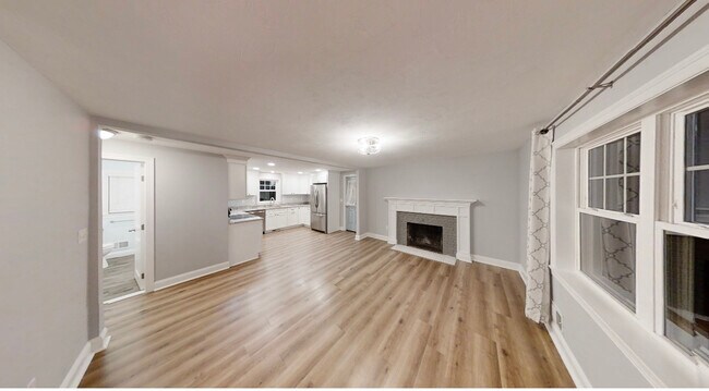 Building Photo - 99 Conlyn Ave