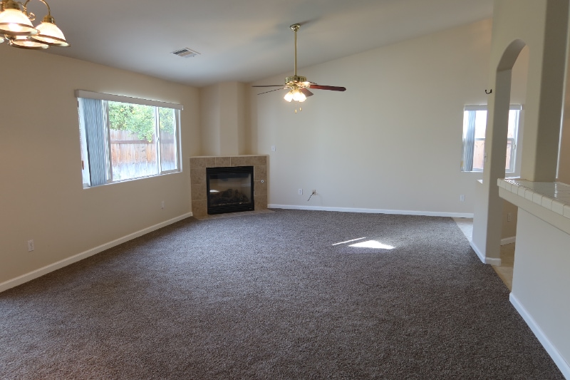 Building Photo - 10100 Grand View Summit Dr