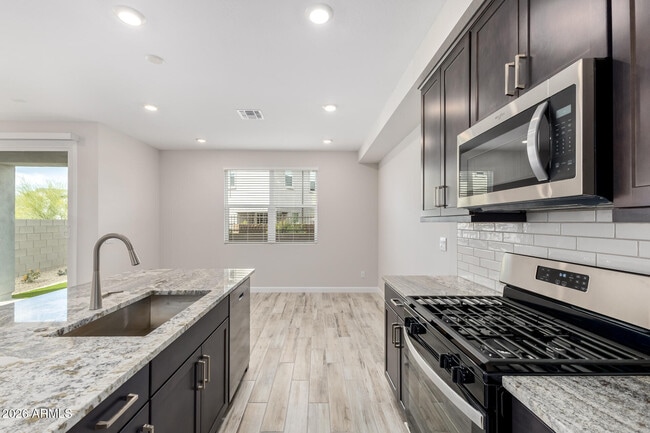 Building Photo - 21114 N 58th St