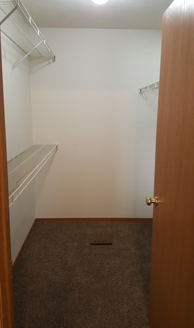 Master Walk-In Closet - 1935 W Atlantic St