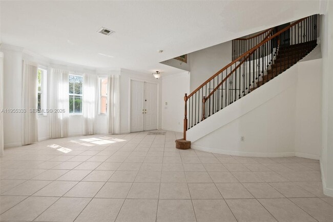 Building Photo - 16301 SW 49th Ct