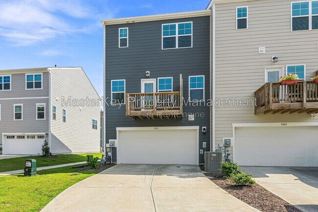Building Photo - 3001 Brellon Ln