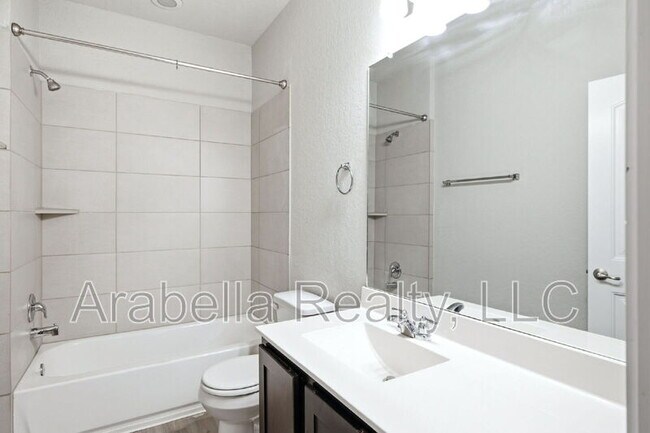 Building Photo - 5950 Larkspur Valley